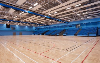 Large Munrow Arena; three sports halls with bleacher seating