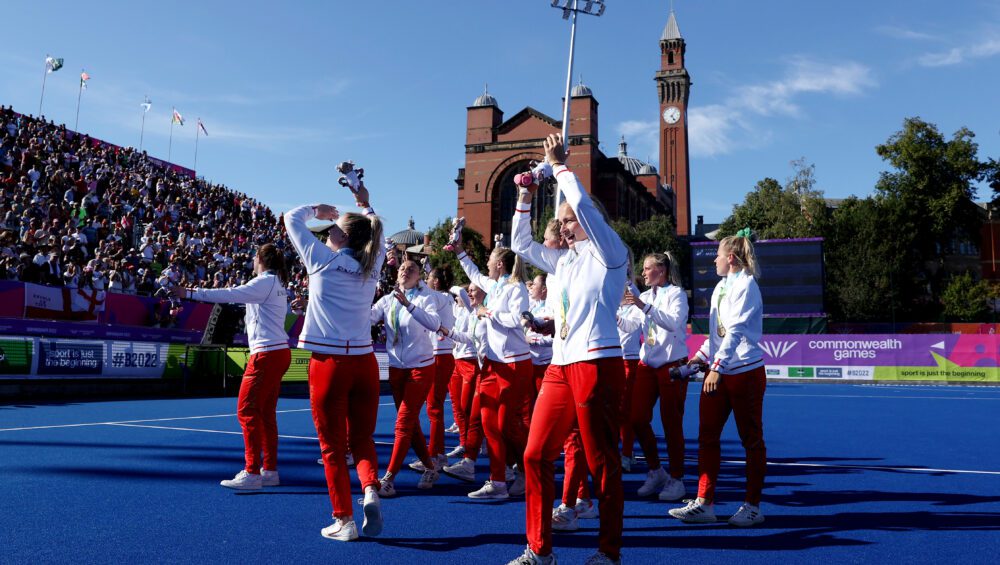 Hockey players on pitch